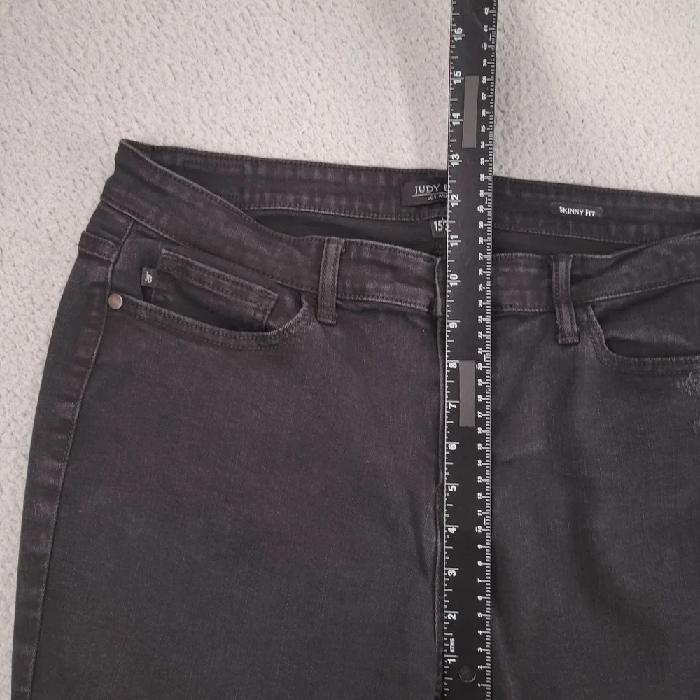 JUDY BLUE Jeans Size 15/32 Skinny Leopard Patch Distressed Black Denim